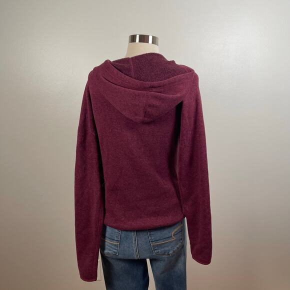The North Face • Crescent Sunshine Burgundy Hoodie Quarter Button - Picture 4 of 6